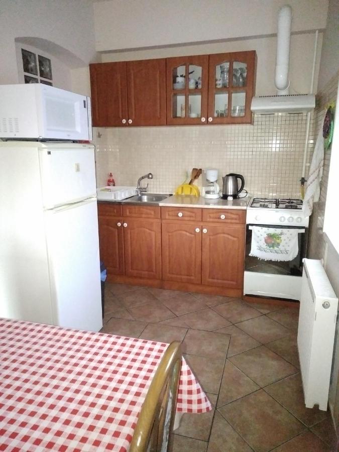 Budai Vam Apartmanhaz Pécs Exterior foto
