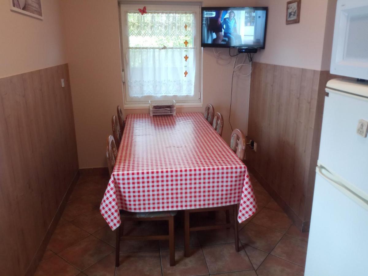 Budai Vam Apartmanhaz Pécs Exterior foto