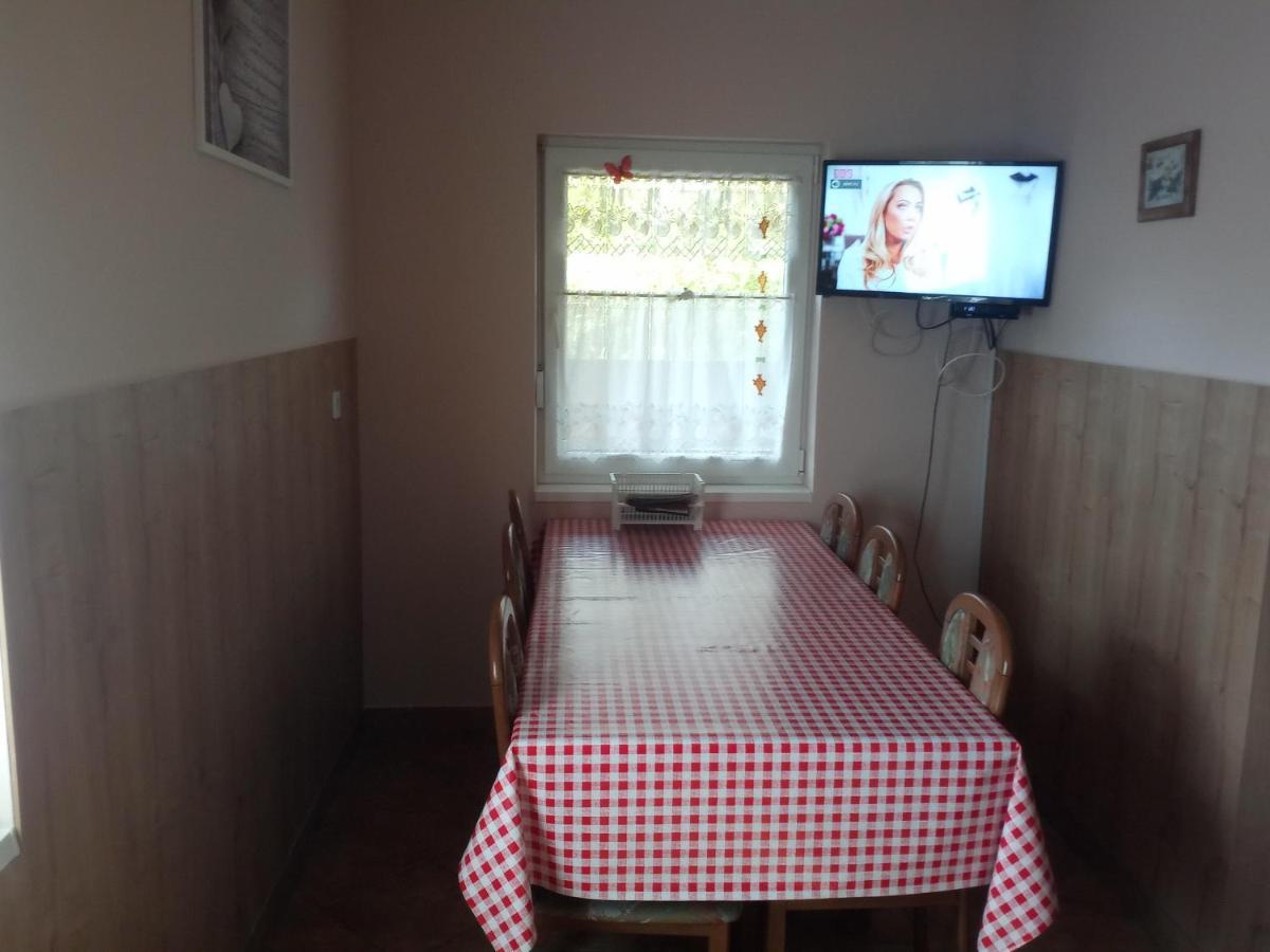 Budai Vam Apartmanhaz Pécs Exterior foto