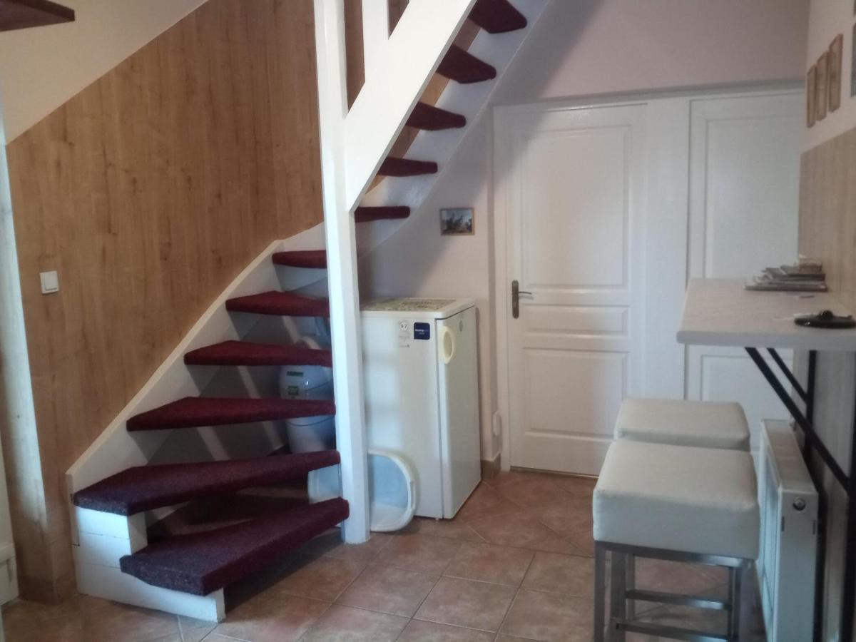 Budai Vam Apartmanhaz Pécs Exterior foto