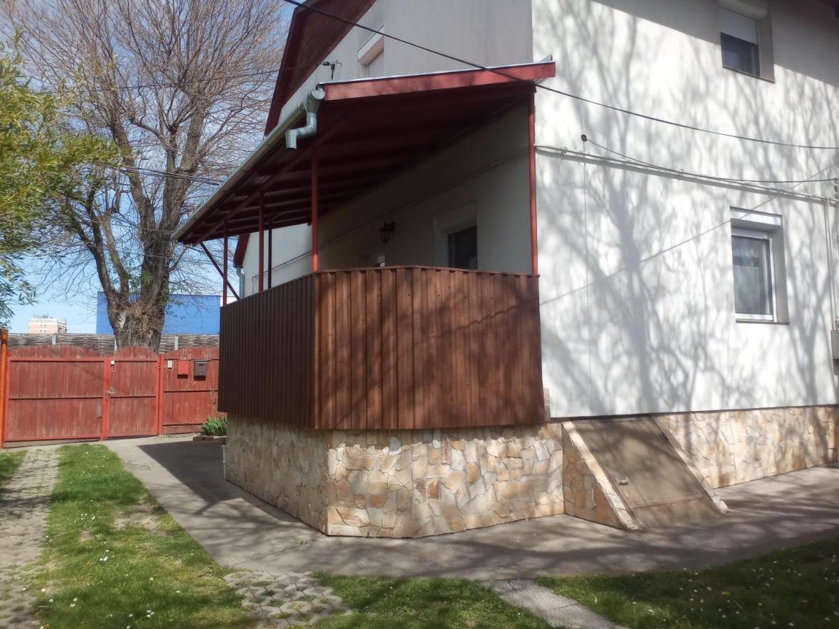 Budai Vam Apartmanhaz Pécs Exterior foto